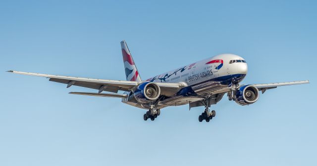 BOEING 777-200LR (G-YMML)