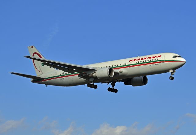 BOEING 767-300 (CN-RNT)