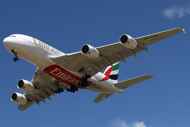 Airbus A380-800 (A6-EUL)