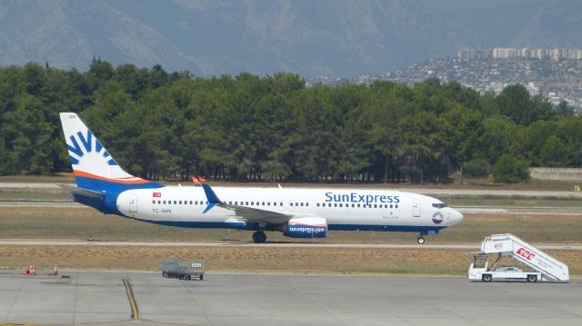 Boeing 737-800 (TC-SEN) - SXS151 from Stuttgart