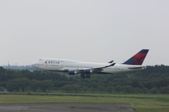 Boeing 747-400 (N671US)