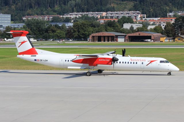 de Havilland Dash 8-400 (OE-LGH)