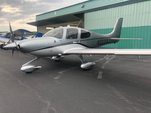 Cirrus SR-22 (N222XJ)