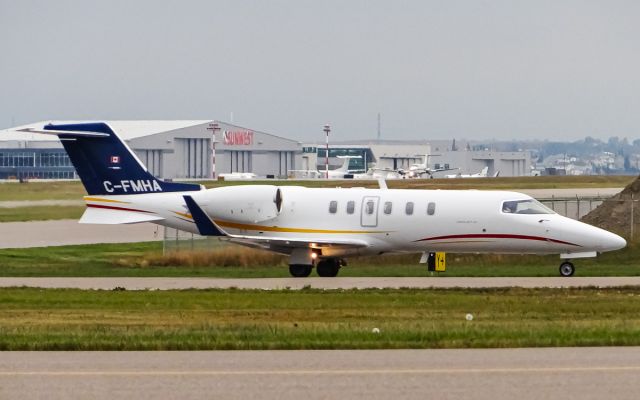 Learjet 45 (C-FMHA)