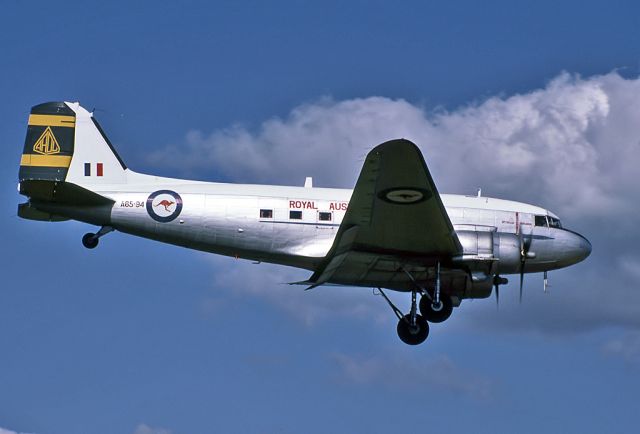 A6594 — - AUSTRALIA - AIR FORCE - DOUGLAS C-47B DAKOTA (DC-3) - REG A65-94 / 94 (CN 16358/33106) - EDINBURGH RAAF BASE ADELAIDE SA. AUSTRALIA - YPED 5/10/1984