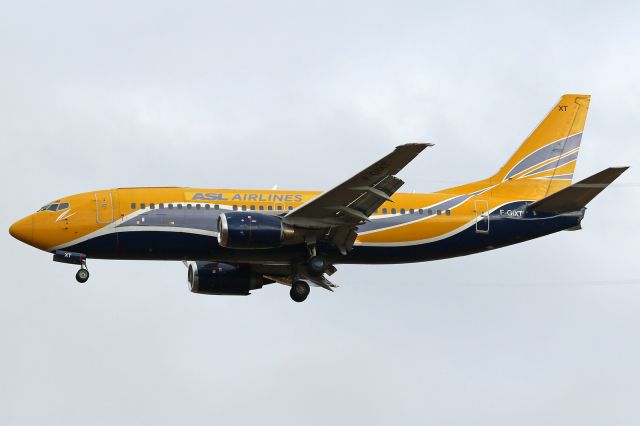 BOEING 737-300 (F-GIXT)