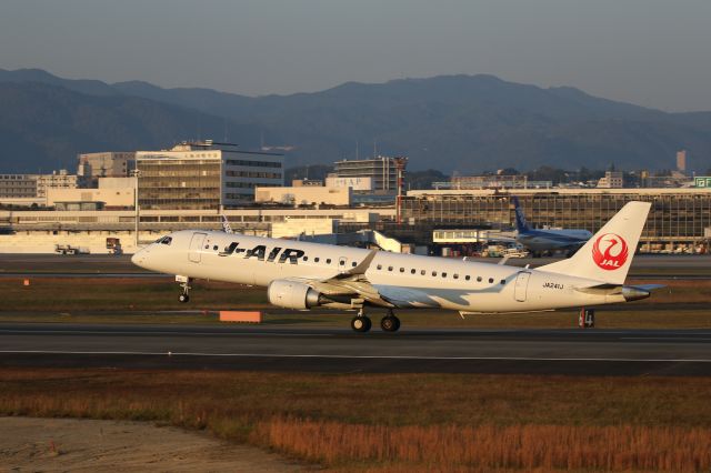 Embraer ERJ-190 (JA241J) - 05 November 2016: