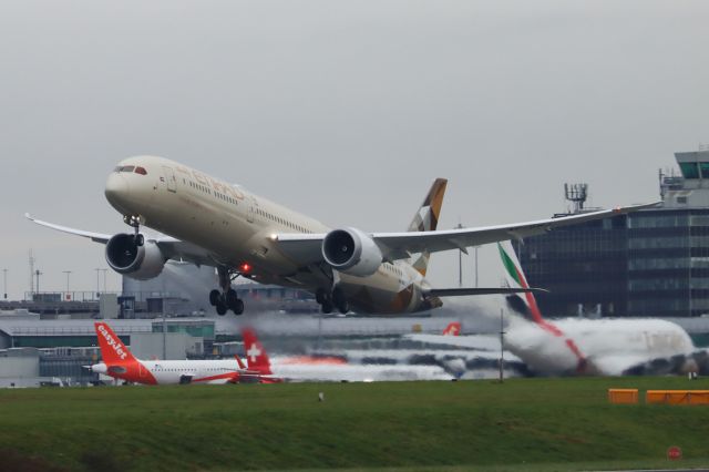 BOEING 787-10 Dreamliner (A6-BMJ) - ETD16 departing to Abu Dhabi.  This aircraft has only been to Manchester since delivery 