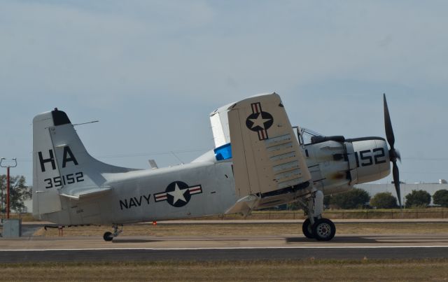 Douglas AD Skyraider (N65164)