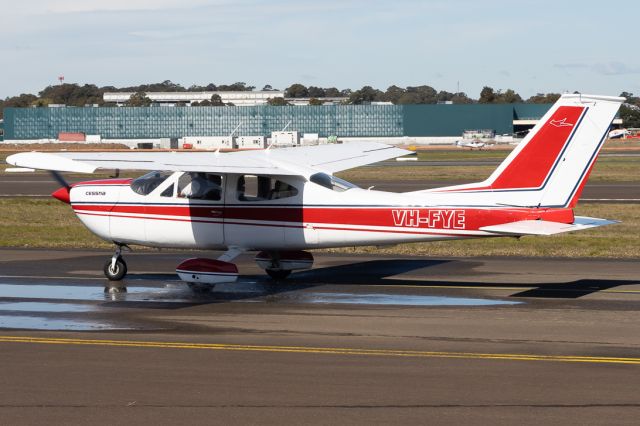 Cessna Cardinal (VH-FYE)