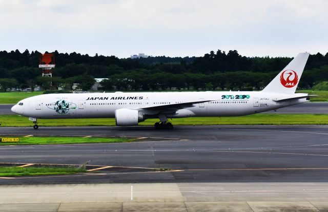 BOEING 777-300ER (JA734J)