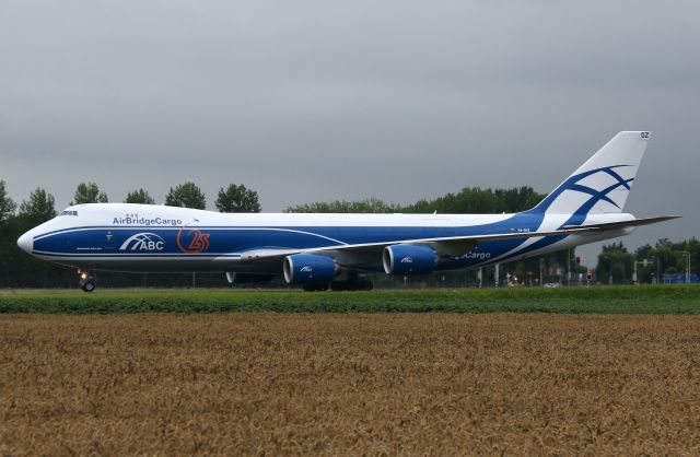 BOEING 747-8 (VQ-BGZ)