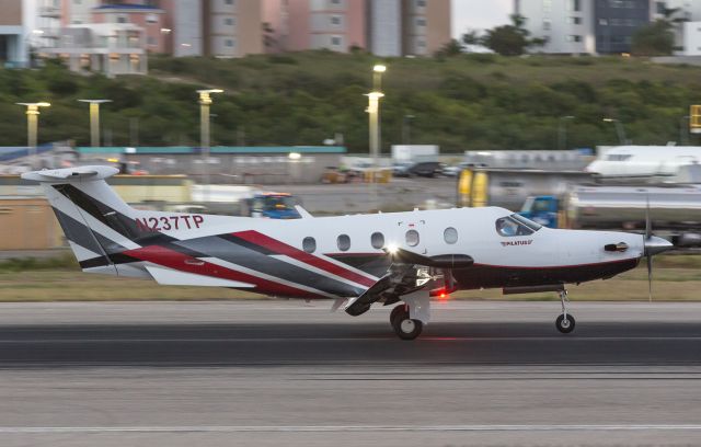 Pilatus PC-12 (N237TP)