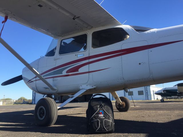 Cessna Skyhawk (N9482Z) - Lets go flying!