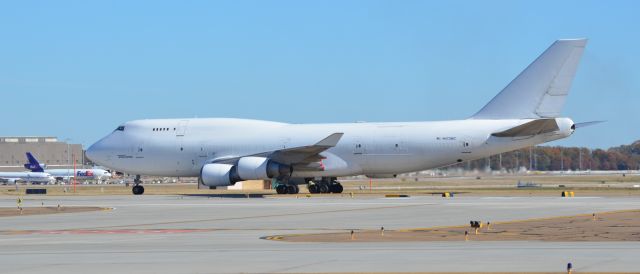 Boeing 747-200 —