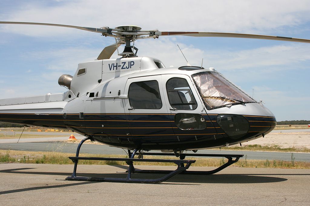 Eurocopter AS-350 AStar (VH-ZJP)