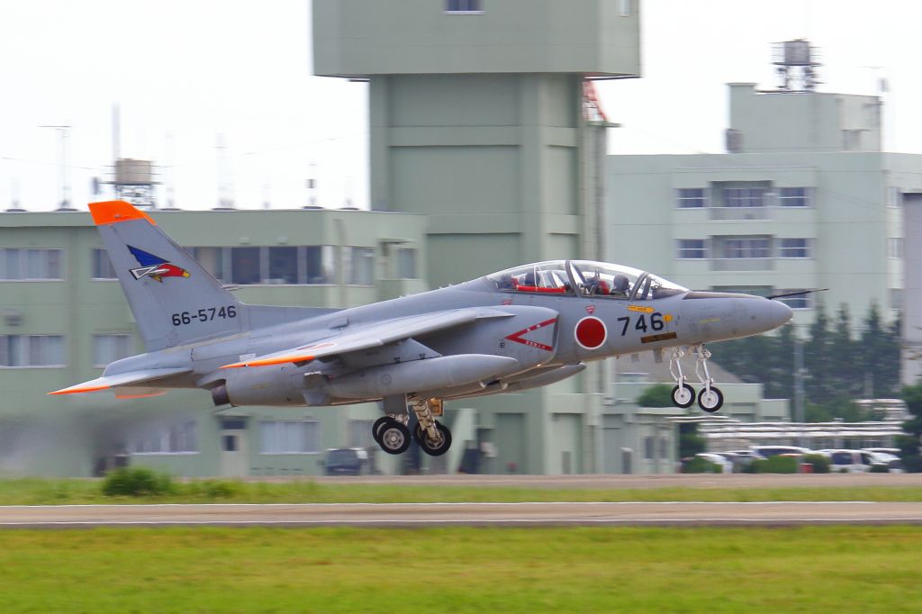 KAWASAKI T-4 (66-5746)
