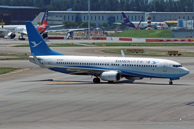 Boeing 737-800 (B-5707)