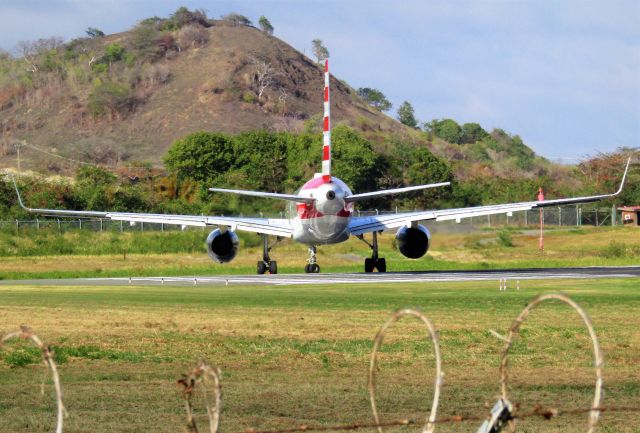 Boeing 757-200 (N172AJ)