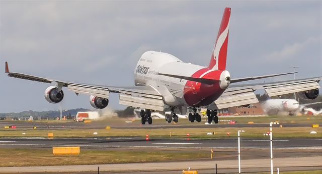 Boeing 747-400 (VH-OEJ)