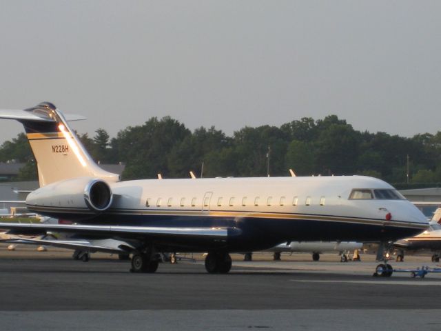 Bombardier Global Express (N228H)
