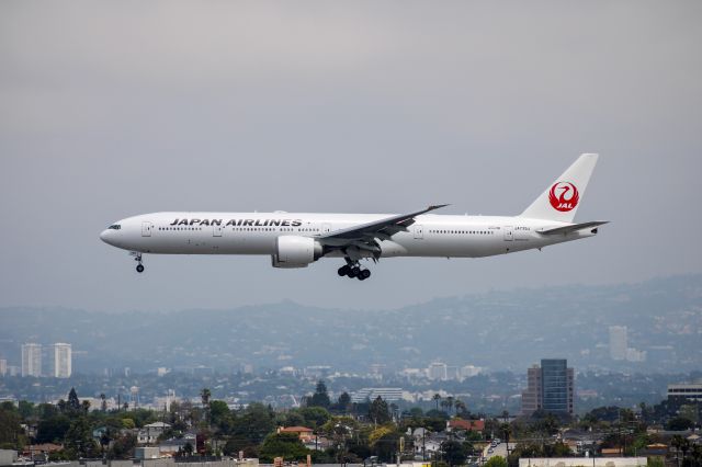 Boeing 777-200 (JA735J) - H hotel spotting may 14th