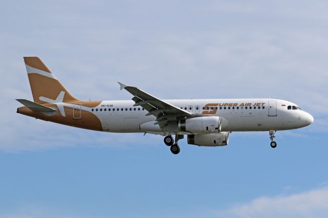 Airbus A320 (PK-SJH)