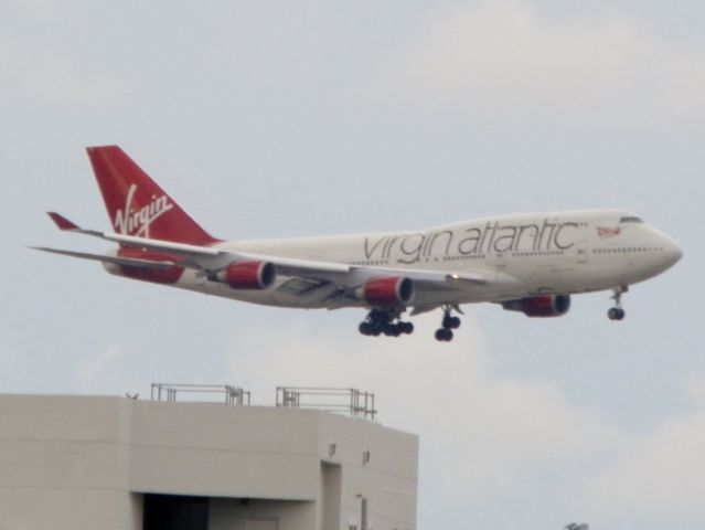 Boeing 747-400 (G-VBIG)