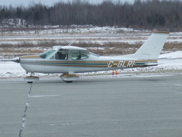 Cessna Cardinal (C-GLRI)