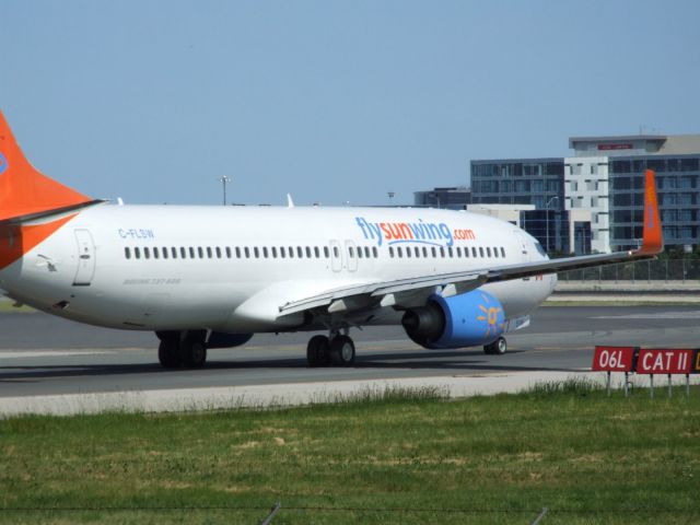 Boeing 737-800 (C-FLSW) - Off to MUVR