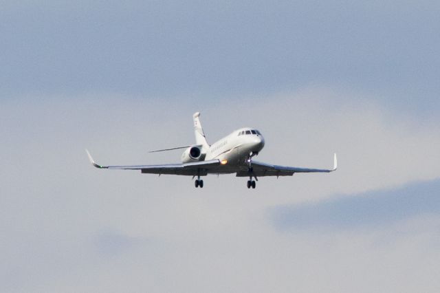 Dassault Falcon 2000 (D-BERT)