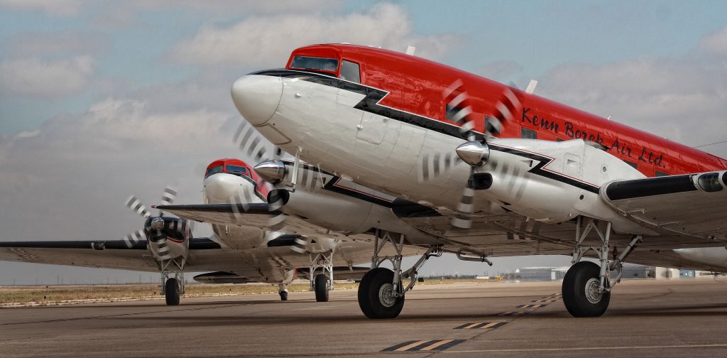 Douglas DC-3 (turbine) —