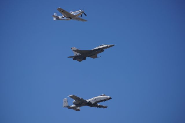 — — - Heritage Flight at Sun-n-Fun 2017