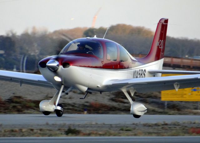 Cirrus SR-20 (N345BS)