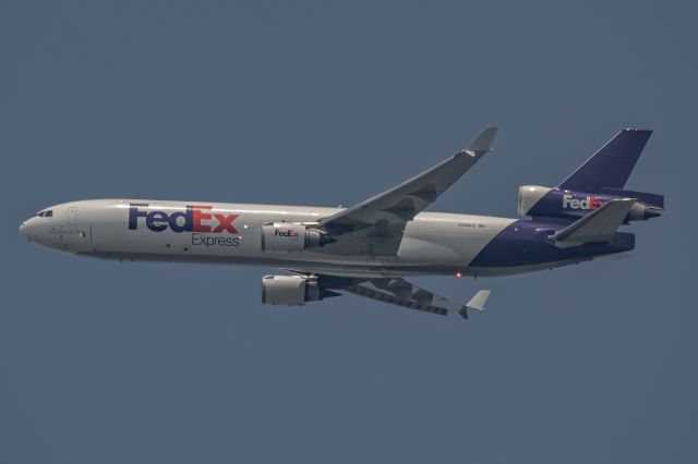 Boeing MD-11 (N588FE)