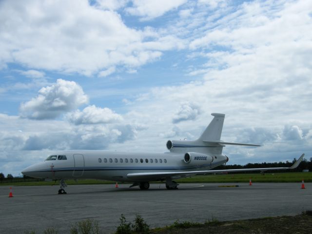 Dassault Falcon 7X (N8000E) - N8000E FA7X CN 25 AT SHANNON   22-07-2011