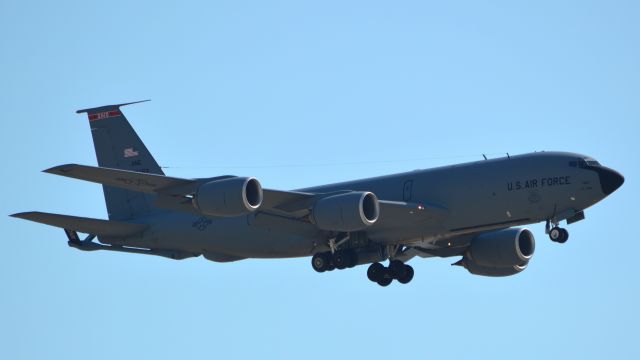 Boeing C-135FR Stratotanker (59-1483) - EDDIE61 pulling the gear up during a low approach at CMH today. Unfortunately, they were using the south runway (28L/10R), so it was heavily backlit. 