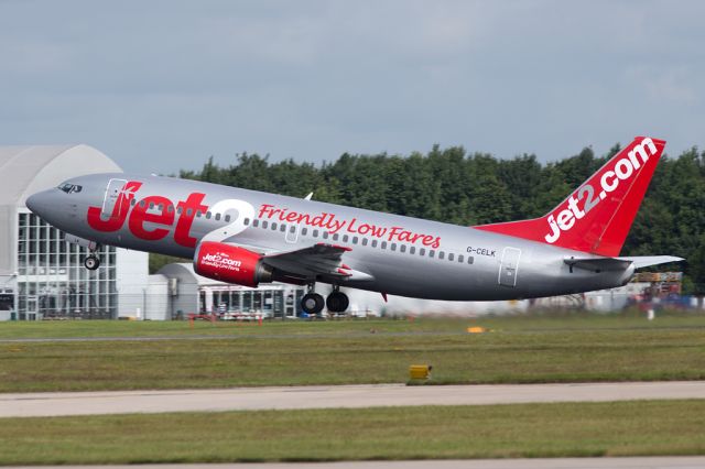 BOEING 737-300 (G-CELK) - EXS759 to Mahon (Menorca) with another load of holidaymakers after summer sun.