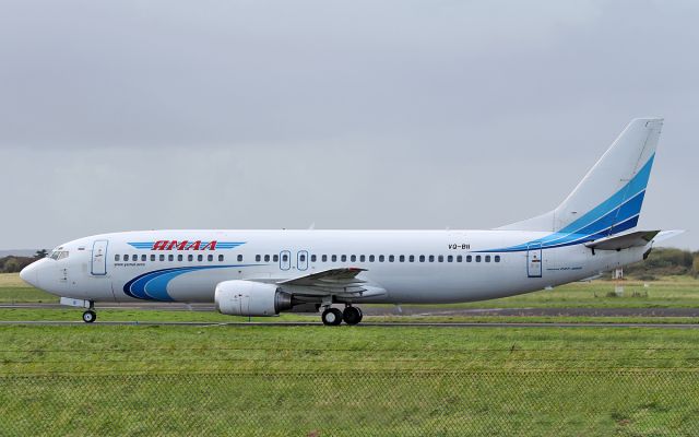 BOEING 737-400 (VQ-BII) - yamal airlines b737-4 vq-bii at shannon 29/9/17.