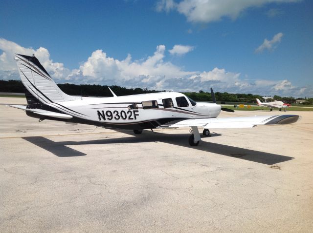 Piper Saratoga (N9302F)