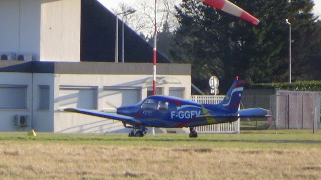 Piper Cherokee (F-GGFV)