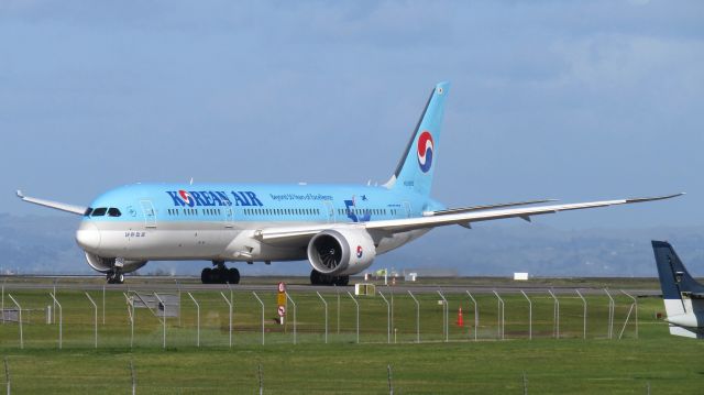 Boeing 787-9 Dreamliner (HL8082) - The glorious Korean 787 commemorating 50 years.