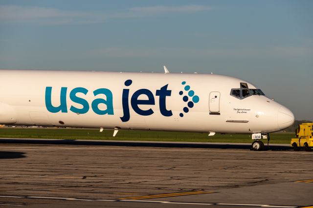 McDonnell Douglas MD-88 (N834US) - N834US, now titled with "The Spirit of Ascent Jay Lerini"