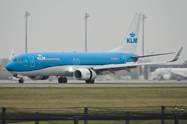 Boeing 737-800 (PH-BXB)