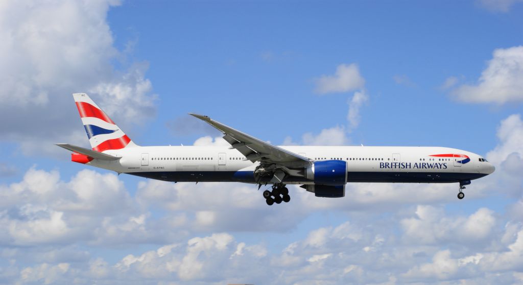 BOEING 777-300ER (G-STBC)