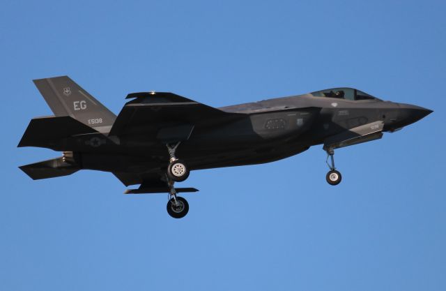 Lockheed F-35C (15-5138)