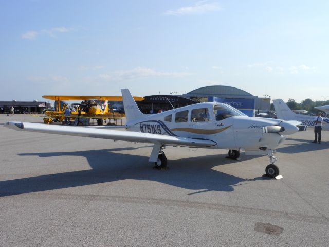 Piper Cherokee Arrow (N751KS)