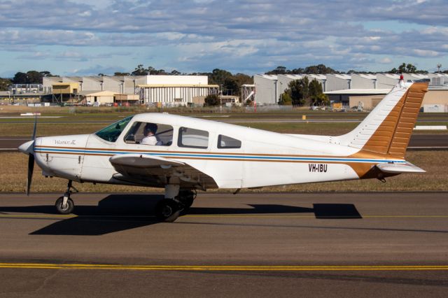 Piper Cherokee (VH-IBU)