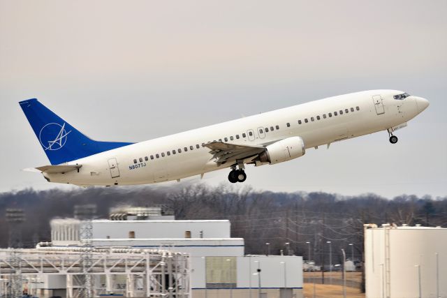 BOEING 737-400 (N807TJ) - 5-L departure 03-03-2022