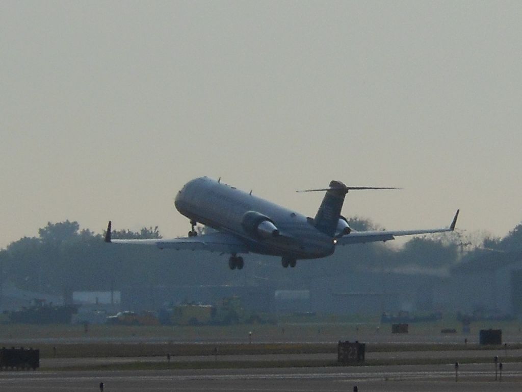 Canadair Regional Jet CRJ-200 (N403AW)